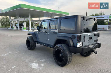 Внедорожник / Кроссовер Jeep Wrangler 2013 в Ивано-Франковске