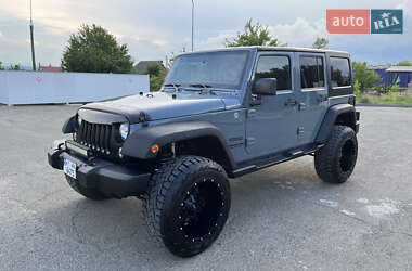 Внедорожник / Кроссовер Jeep Wrangler 2013 в Ивано-Франковске