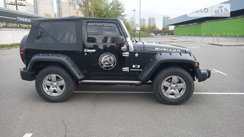 Внедорожник / Кроссовер Jeep Wrangler 2007 в Киеве