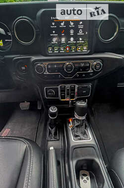 Внедорожник / Кроссовер Jeep Wrangler 2021 в 