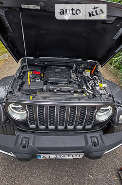 Внедорожник / Кроссовер Jeep Wrangler 2021 в 