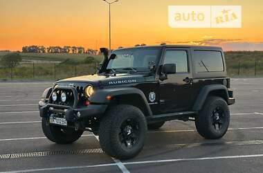 Внедорожник / Кроссовер Jeep Wrangler 2011 в Ровно