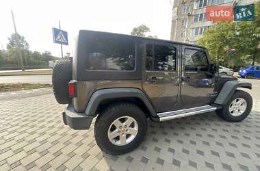 Внедорожник / Кроссовер Jeep Wrangler 2016 в Киеве