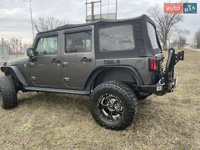 Позашляховик / Кросовер Jeep Wrangler 2016 в Києві