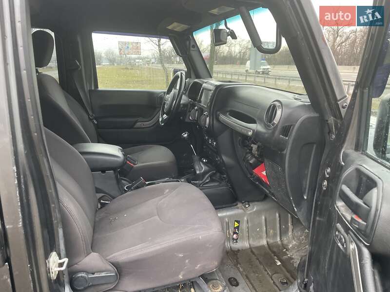 Позашляховик / Кросовер Jeep Wrangler 2016 в Києві