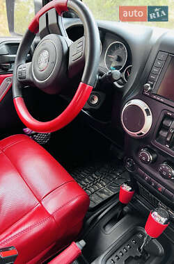 Внедорожник / Кроссовер Jeep Wrangler 2011 в Трускавце