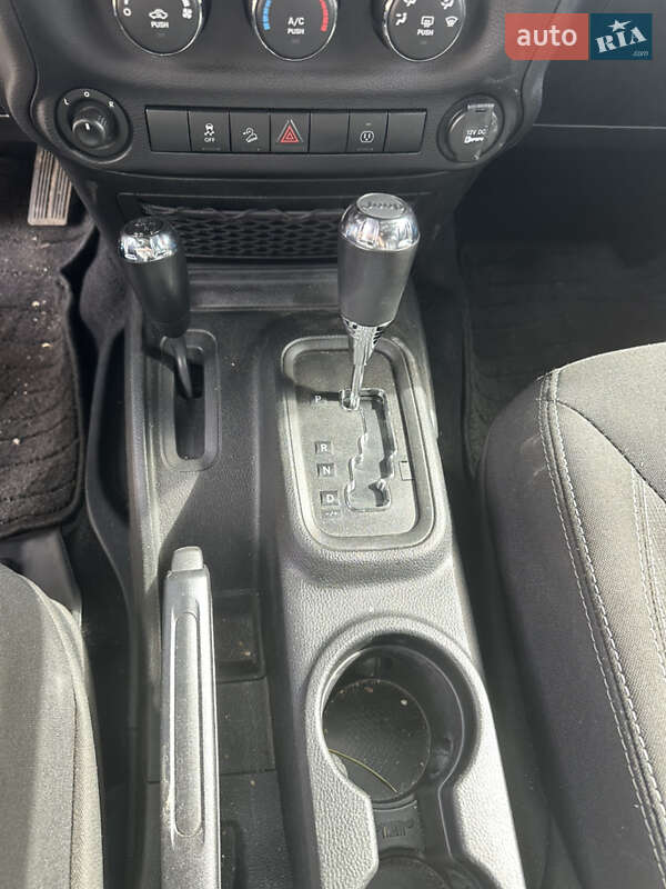 Внедорожник / Кроссовер Jeep Wrangler 2018 в Одессе фото 23 Внедорожник / Кроссовер Jeep Wrangler 2018 в Одессе