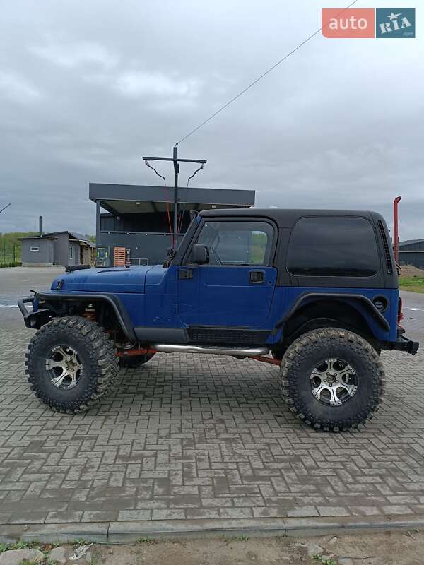Внедорожник / Кроссовер Jeep Wrangler 2005 в Тячеве