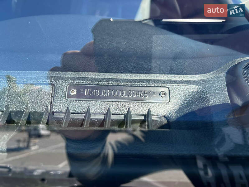 Внедорожник / Кроссовер Jeep Wrangler 2016 в Киеве