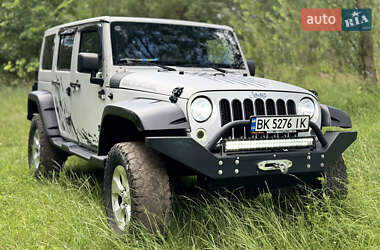Внедорожник / Кроссовер Jeep Wrangler 2011 в 