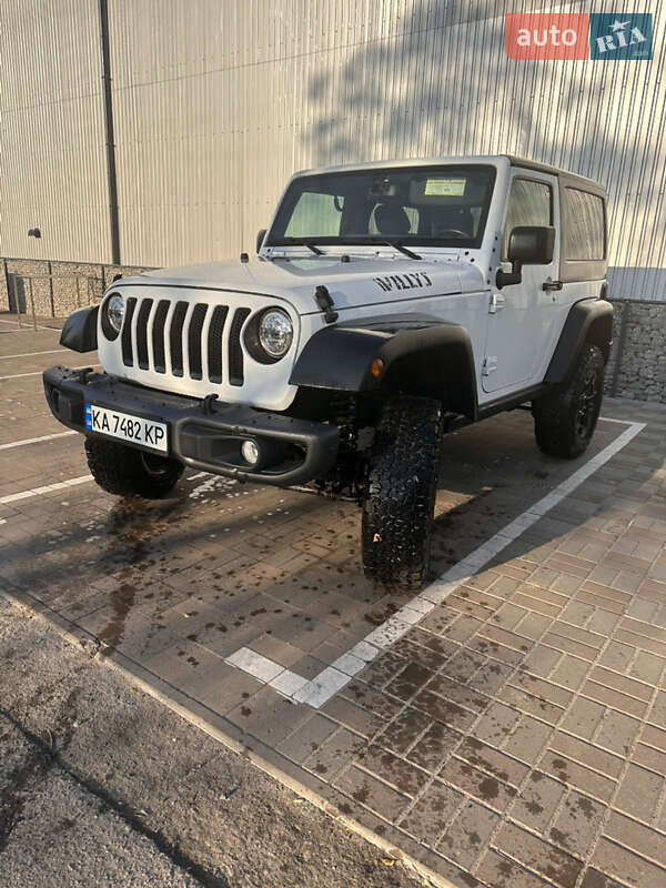 Внедорожник / Кроссовер Jeep Wrangler 2016 в Киеве фото 6 Внедорожник / Кроссовер Jeep Wrangler 2016 в Киеве