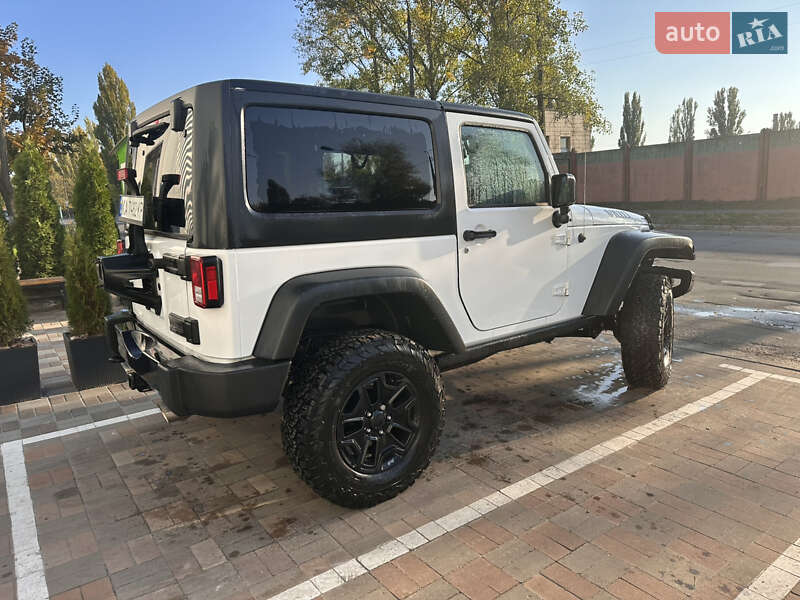 Внедорожник / Кроссовер Jeep Wrangler 2016 в Киеве фото 8 Внедорожник / Кроссовер Jeep Wrangler 2016 в Киеве