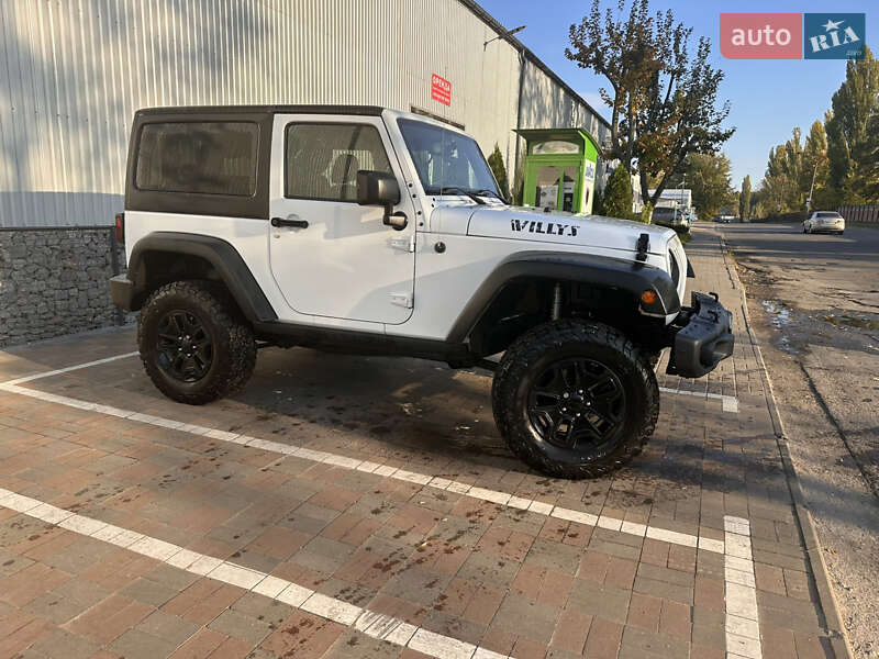 Внедорожник / Кроссовер Jeep Wrangler 2016 в Киеве фото 37 Внедорожник / Кроссовер Jeep Wrangler 2016 в Киеве