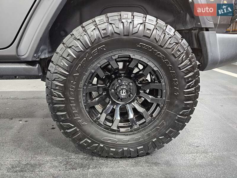 Внедорожник / Кроссовер Jeep Wrangler 2021 в Киеве