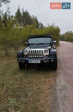 Внедорожник / Кроссовер Jeep Wrangler 2009 в 