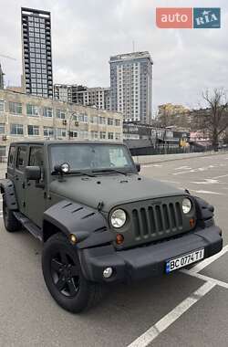 Позашляховик / Кросовер Jeep Wrangler 2011 в Києві