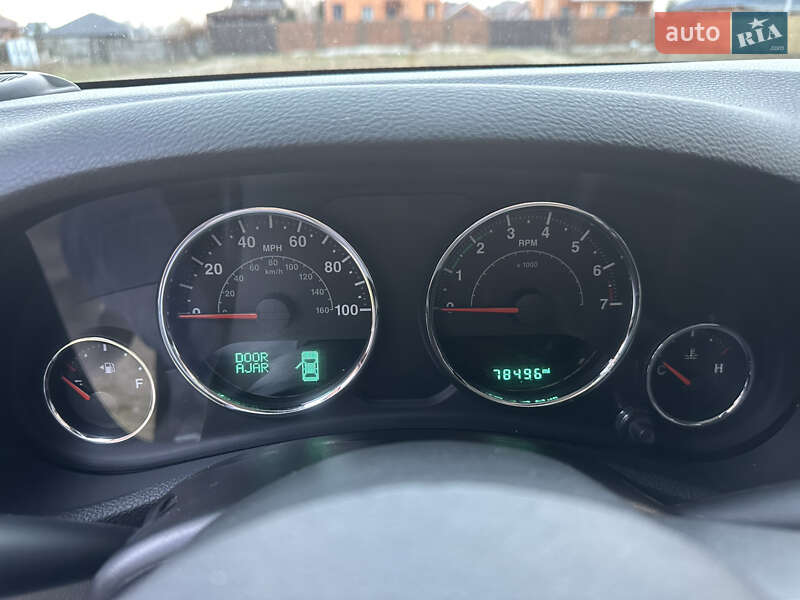 Позашляховик / Кросовер Jeep Wrangler 2016 в Києві