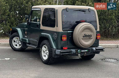 Внедорожник / Кроссовер Jeep Wrangler 2000 в 