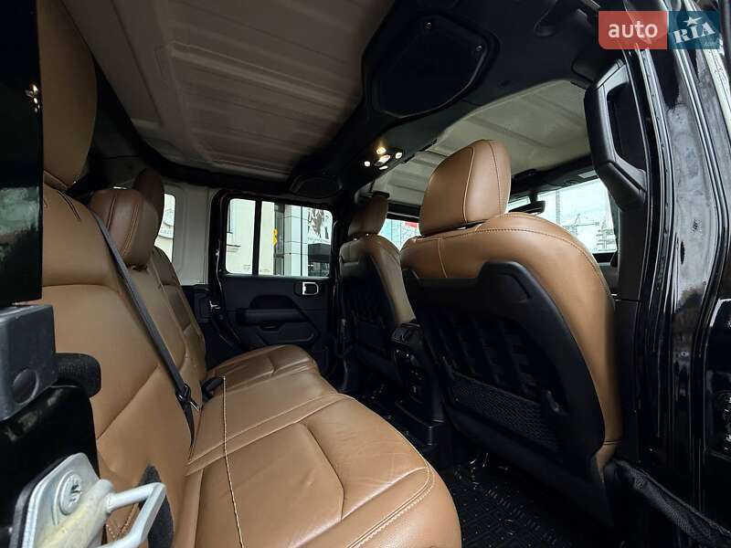 Внедорожник / Кроссовер Jeep Wrangler 2021 в Черновцах