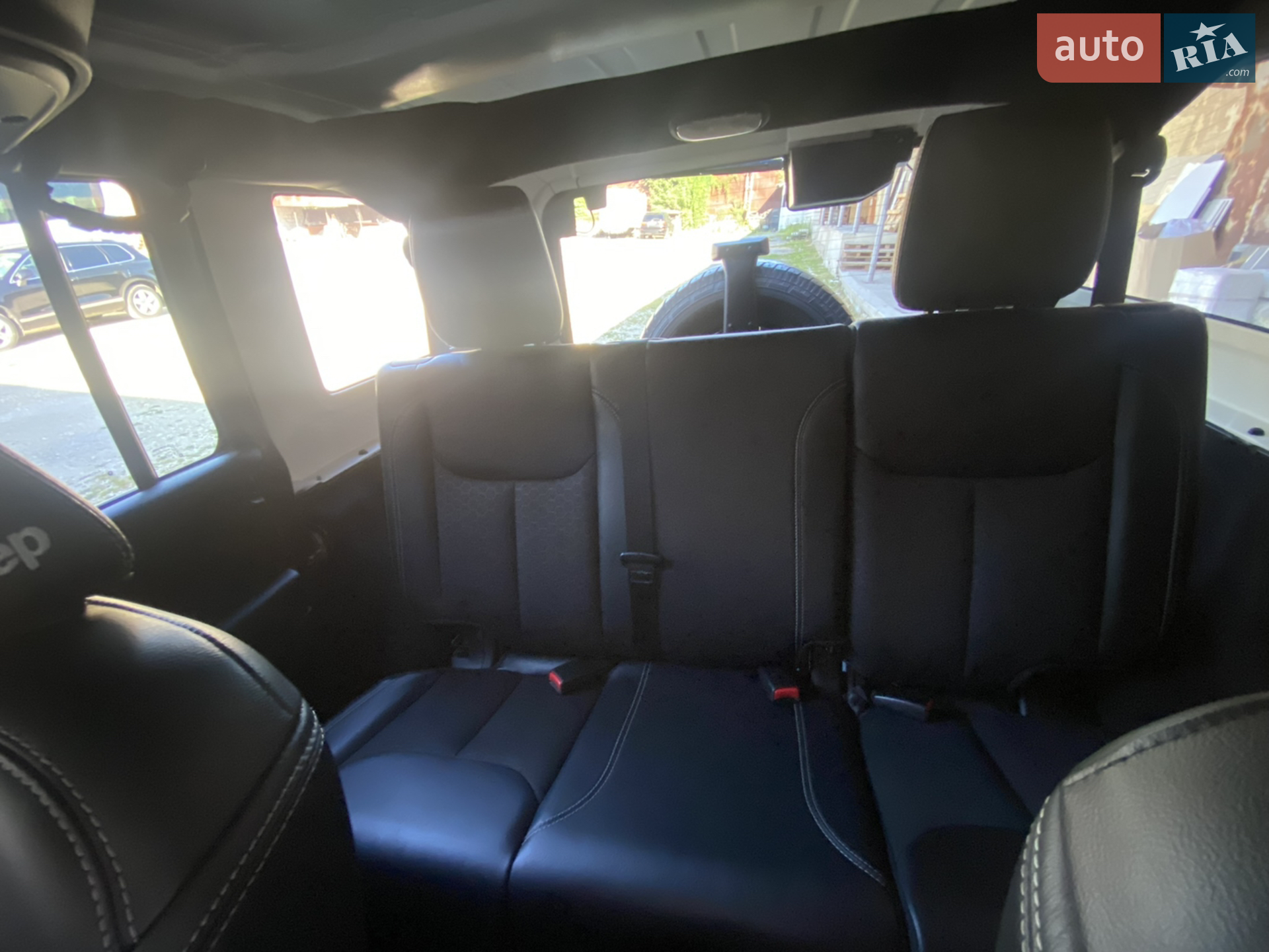 2017 Jeep Wrangler - мініатюра 12