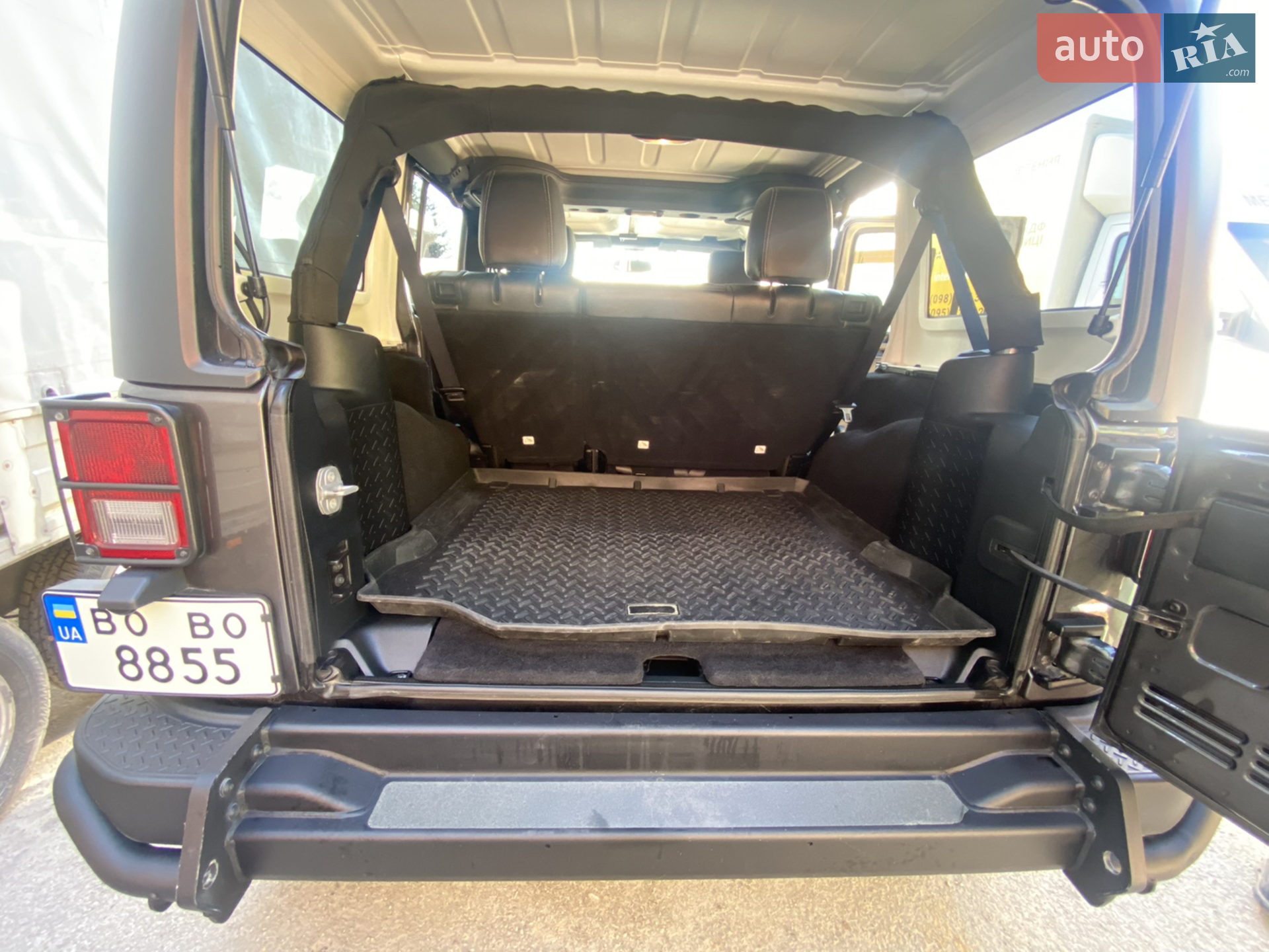 2017 Jeep Wrangler - мініатюра 13