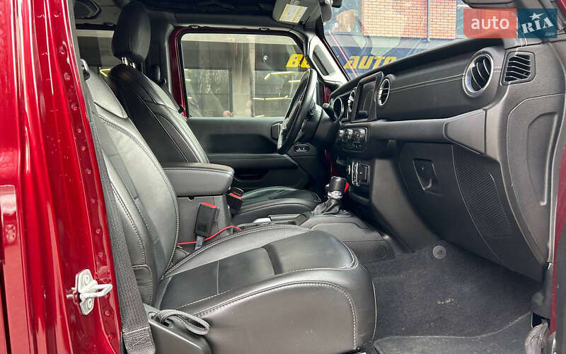 Внедорожник / Кроссовер Jeep Wrangler 2021 в Черновцах