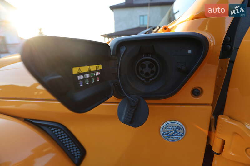 Внедорожник / Кроссовер Jeep Wrangler 2021 в Киеве