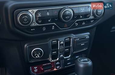 Позашляховик / Кросовер Jeep Wrangler 2021 в 