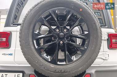 Внедорожник / Кроссовер Jeep Wrangler 2022 в 
