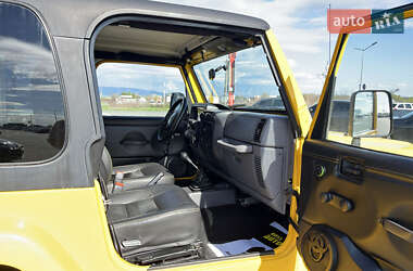 Внедорожник / Кроссовер Jeep Wrangler 1996 в 