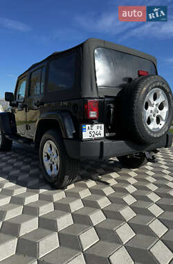 Позашляховик / Кросовер Jeep Wrangler 2013 в 