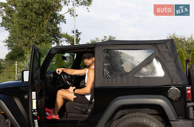 Позашляховик / Кросовер Jeep Wrangler 2017 в 