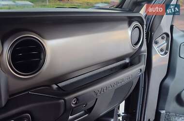 Внедорожник / Кроссовер Jeep Wrangler 2018 в 