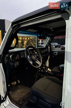 Внедорожник / Кроссовер Jeep Wrangler 2021 в 