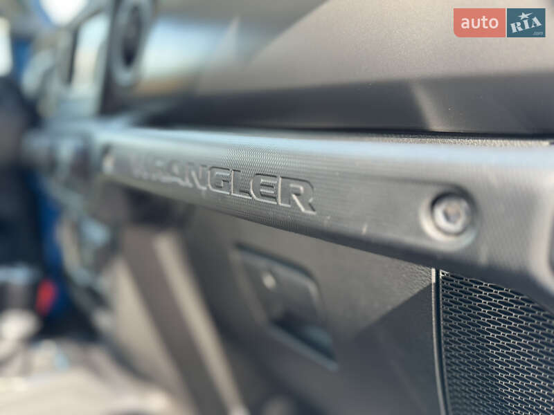 Внедорожник / Кроссовер Jeep Wrangler 2022 в Киеве