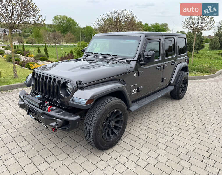 Позашляховик / Кросовер Jeep Wrangler 2018 в 