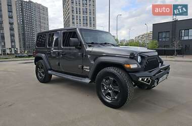 Внедорожник / Кроссовер Jeep Wrangler 2018 в 