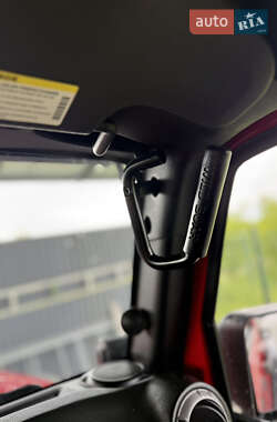 Внедорожник / Кроссовер Jeep Wrangler 2014 в 