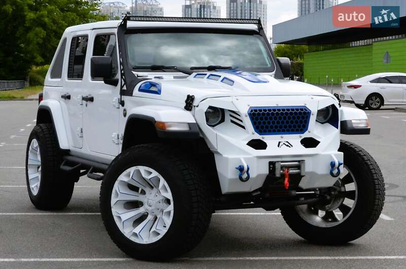 Внедорожник / Кроссовер Jeep Wrangler 2018 в 