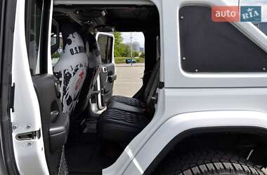 Внедорожник / Кроссовер Jeep Wrangler 2018 в 