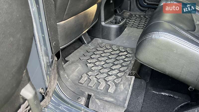 Позашляховик / Кросовер Jeep Wrangler 2016 в Дніпрі