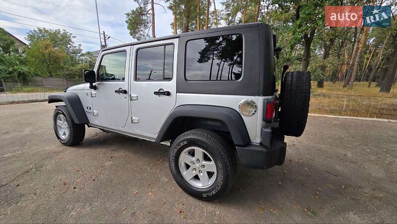 Внедорожник / Кроссовер Jeep Wrangler 2008 в Киеве