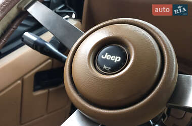 Внедорожник / Кроссовер Jeep Wrangler 1995 в 
