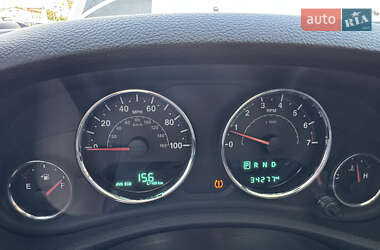 Внедорожник / Кроссовер Jeep Wrangler 2016 в 