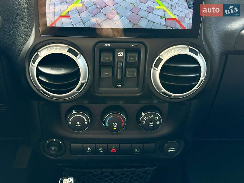 Позашляховик / Кросовер Jeep Wrangler 2013 в Вінниці