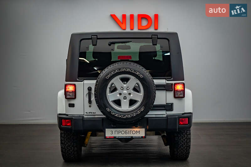 Внедорожник / Кроссовер Jeep Wrangler 2015 в Киеве