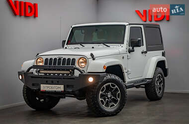 Внедорожник / Кроссовер Jeep Wrangler 2015 в Киеве