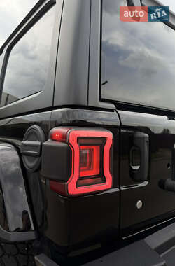 Внедорожник / Кроссовер Jeep Wrangler 2019 в 