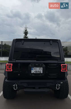 Внедорожник / Кроссовер Jeep Wrangler 2019 в 