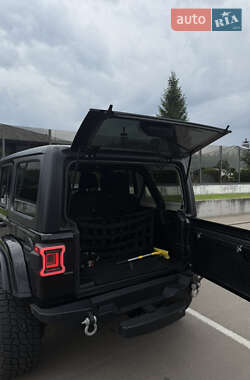 Внедорожник / Кроссовер Jeep Wrangler 2019 в 